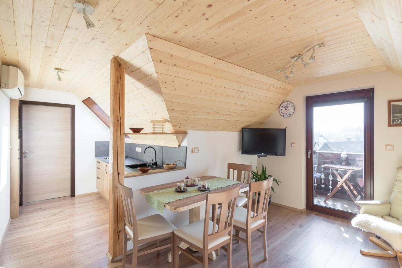 Apartments Katja Бохин Екстериор снимка