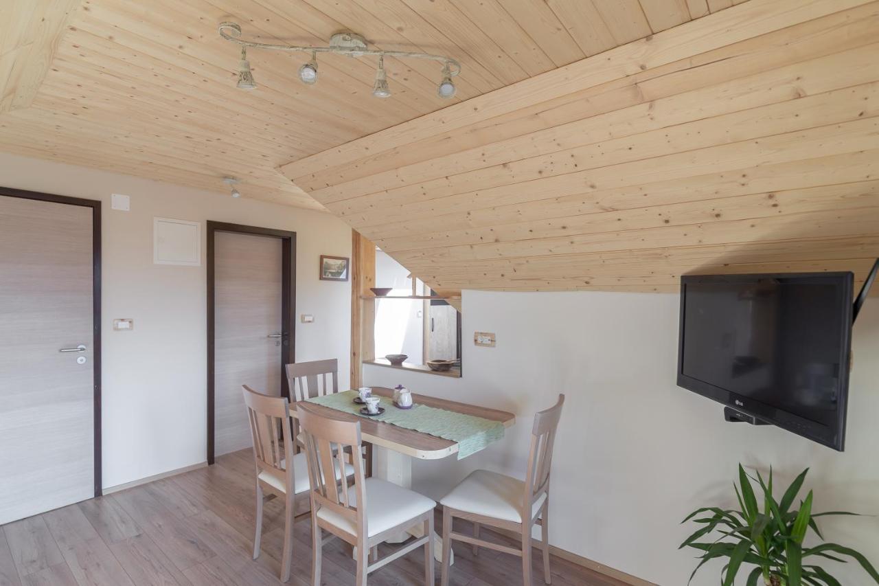 Apartments Katja Бохин Екстериор снимка