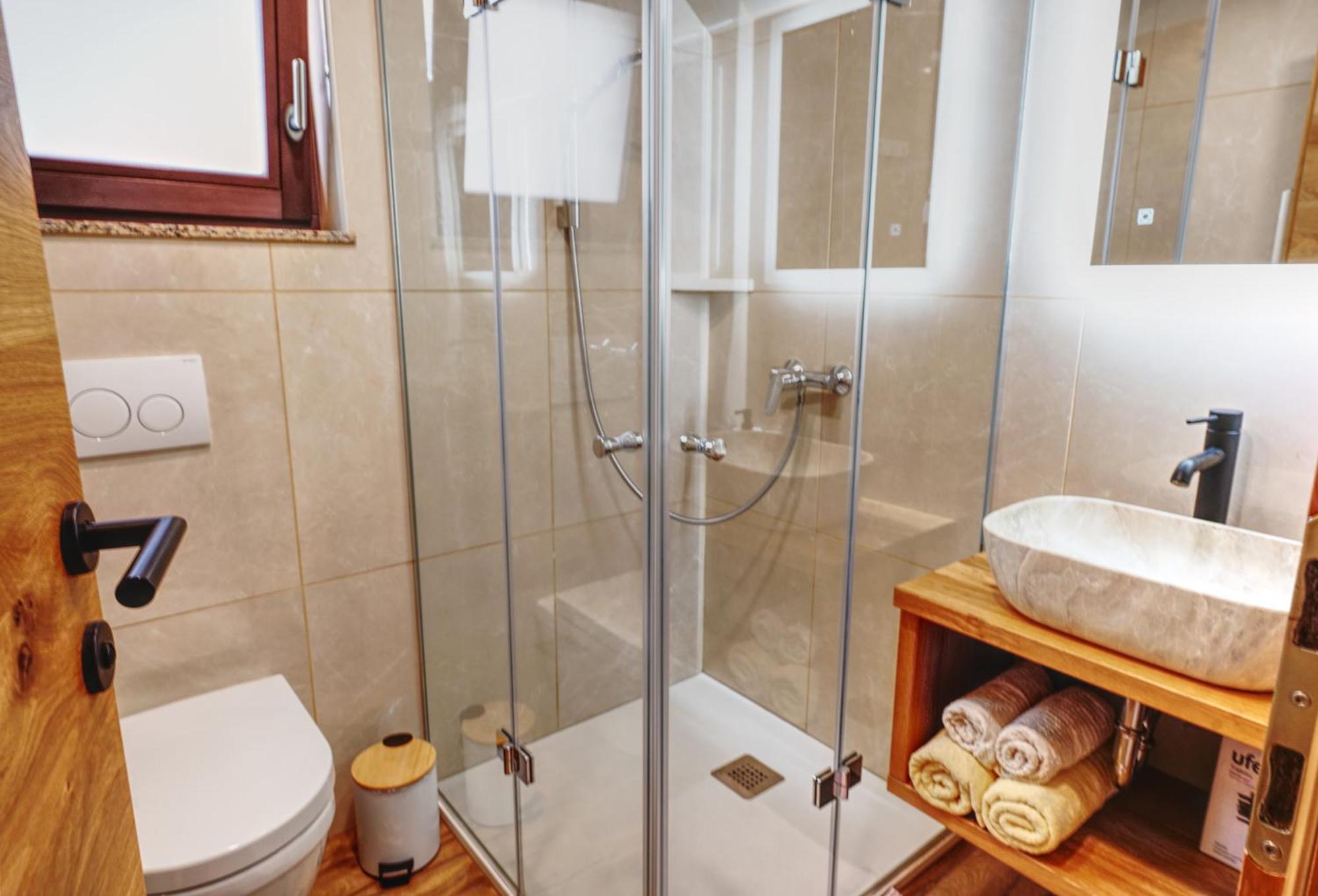 Apartments Katja Бохин Екстериор снимка